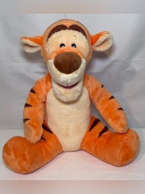 Build a bear Winnie the Pooh tigger plush